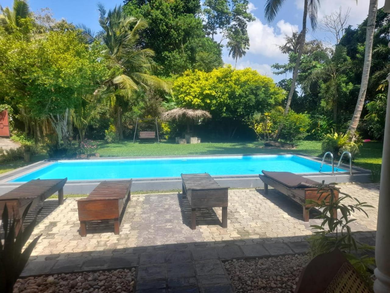 Tranquility Guest House Хиккадува Экстерьер фото